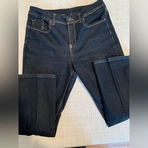 Gloria Vanderbilt dark wash jeans